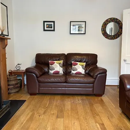 Peaceful Family Retreat Near Gloucester Road *